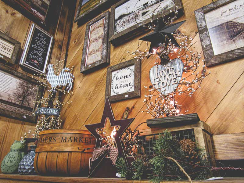 Random assortment of crafts and gifts slideshow